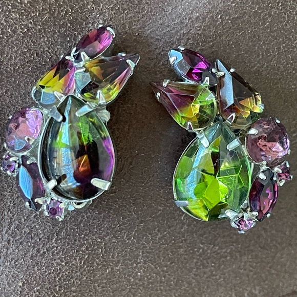 Color change Glass Purple Green Clip on Earrings - Picture 1 of 5